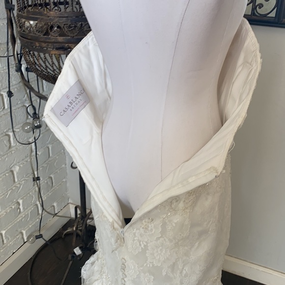 CASABLANCA BRIDAL STYLE 2096 GRACEFUL WHISPERS LACE RUFFLES 10 NEW NO TAGS - Picture 9 of 14